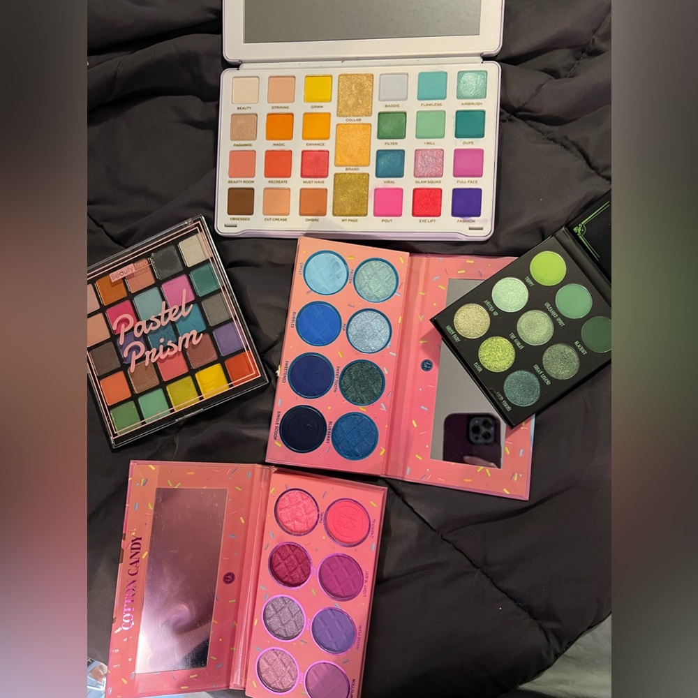 Eyeshadow bundle